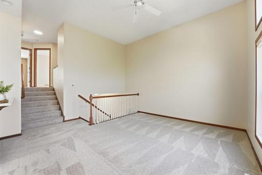 5132 Farnham Drive N, Hugo, MN 55038