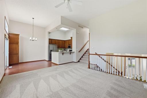 5132 Farnham Drive N, Hugo, MN 55038