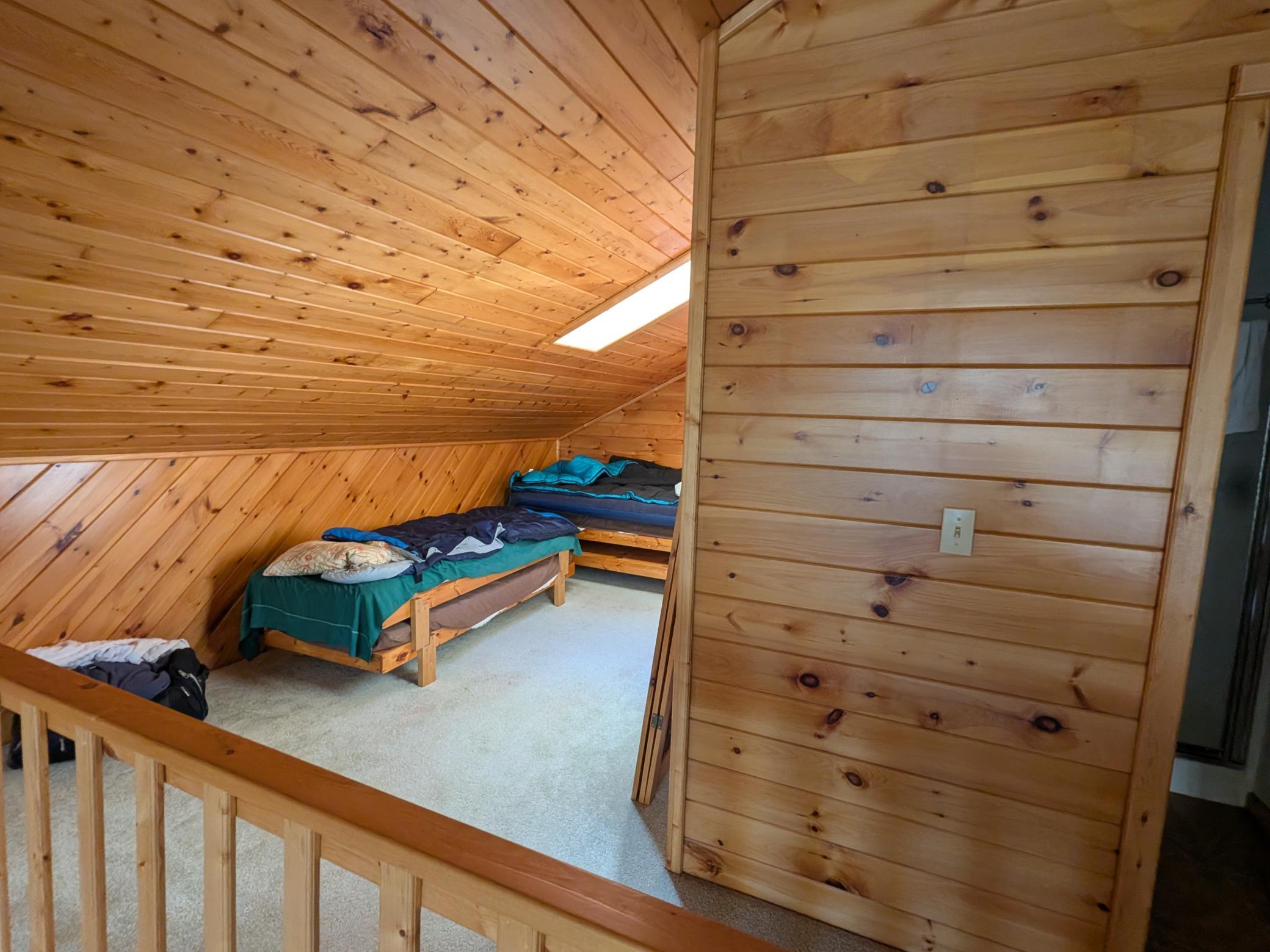 14 loft bed 2.jpg