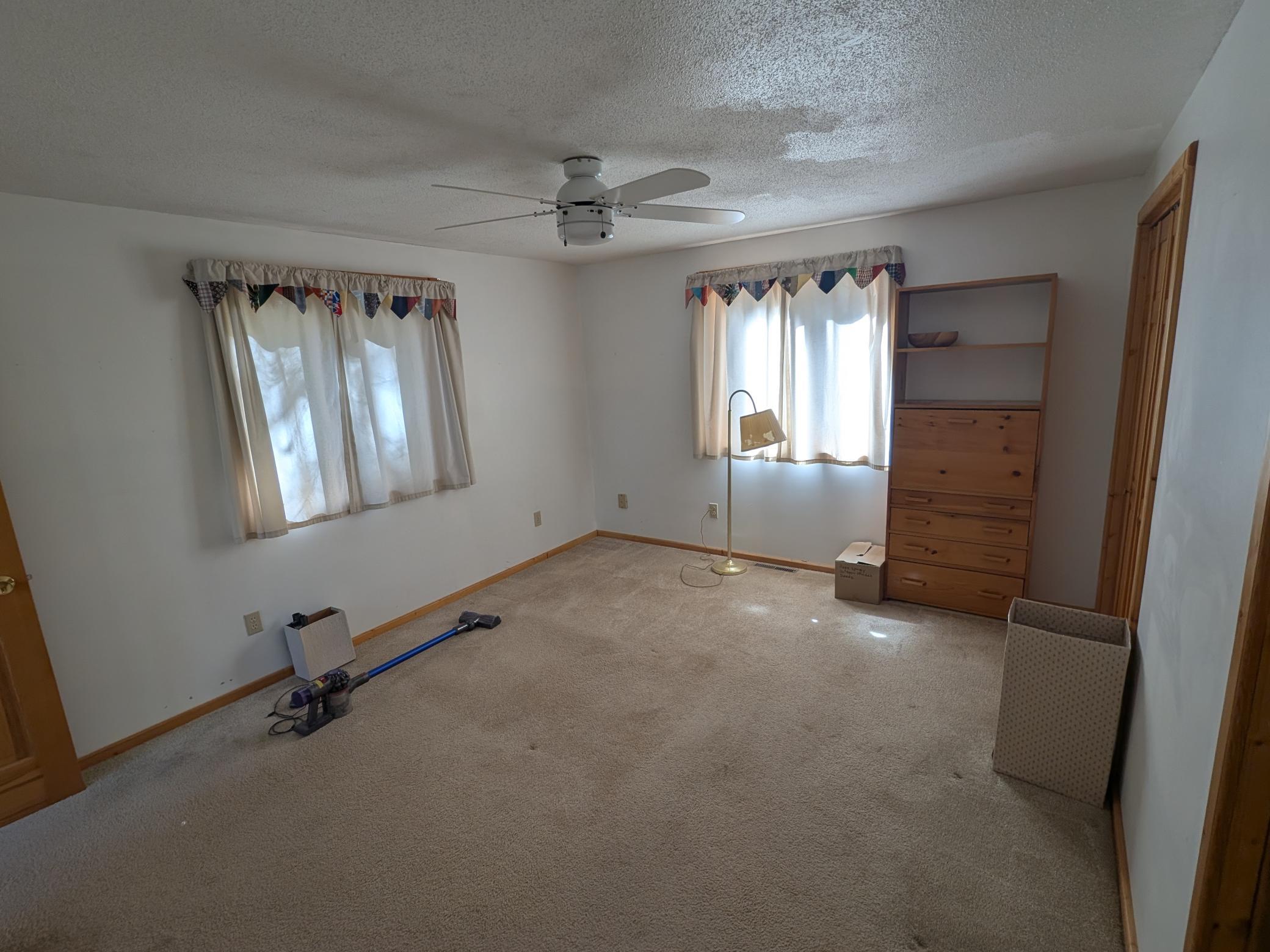 Primary bed