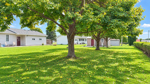 480 Hazeltine Place NE, Owatonna, MN 55060