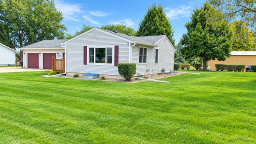 480 Hazeltine Place NE, Owatonna, MN 55060