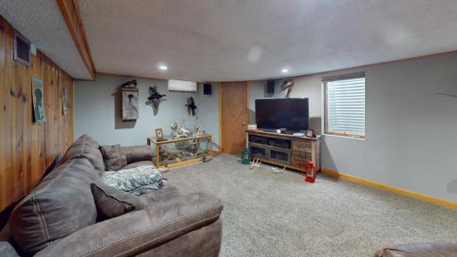 480 Hazeltine Place NE, Owatonna, MN 55060