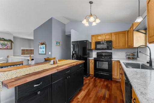 12904 7th Avenue S, Zimmerman, MN 55398