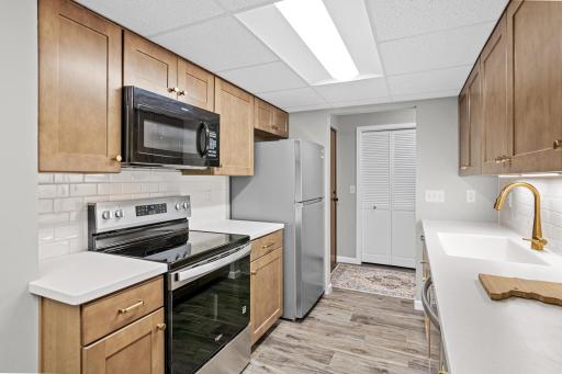 8013 Xerxes Avenue S, B103, Bloomington, MN 55431