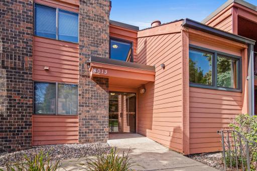 8013 Xerxes Avenue S, B103, Bloomington, MN 55431