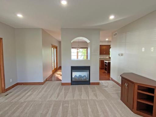 11405 W Laketowne Drive, Albertville, MN 55301