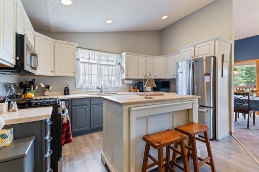 3753 Keene Creek Lane, Duluth, MN 55811
