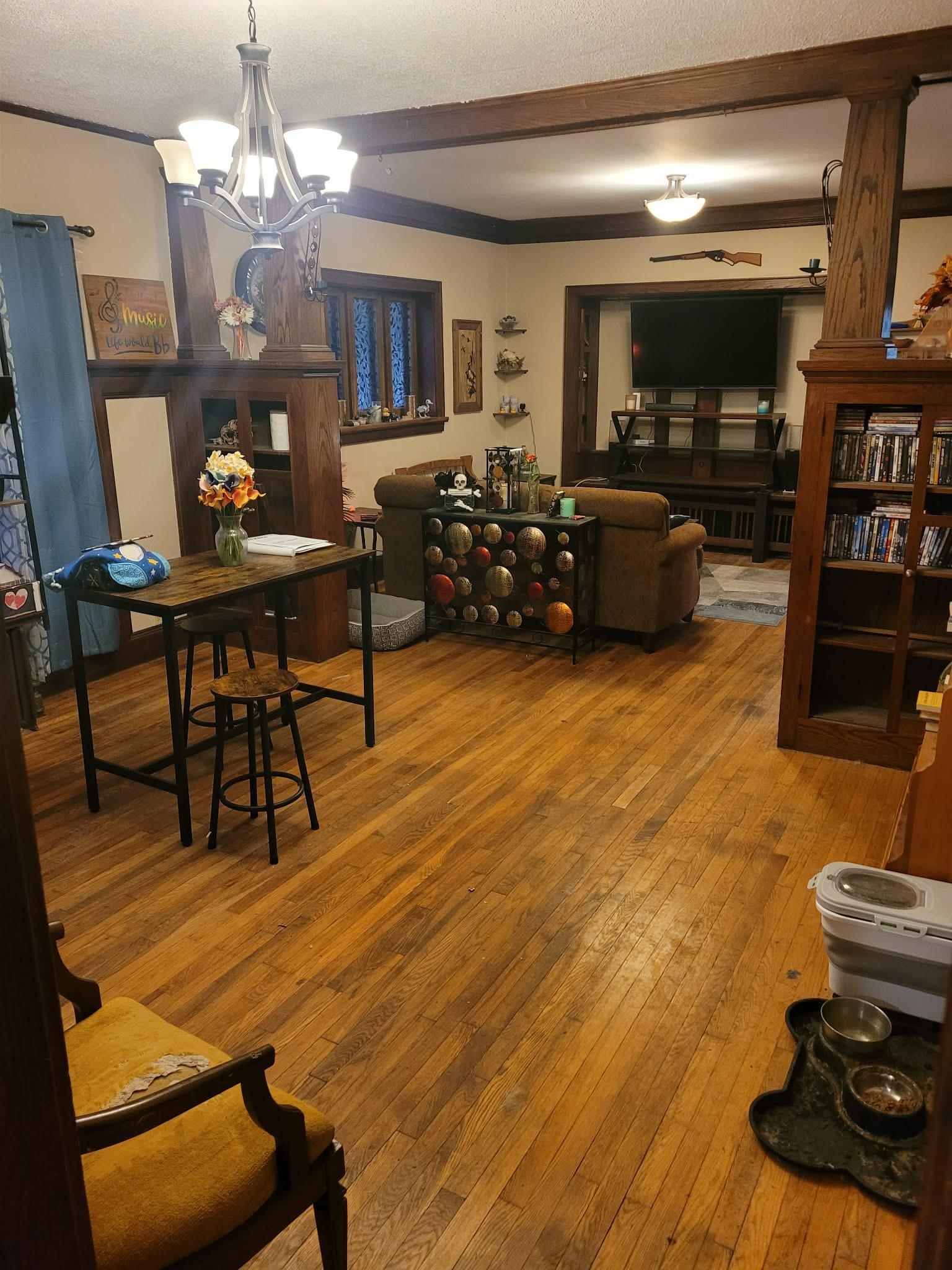 Dining Room.JPG