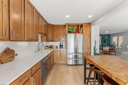 1299 Black Oaks Court N, 1A, Plymouth, MN 55447