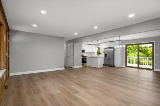 11004 Oak Knoll Terrace, Minnetonka, MN 55305