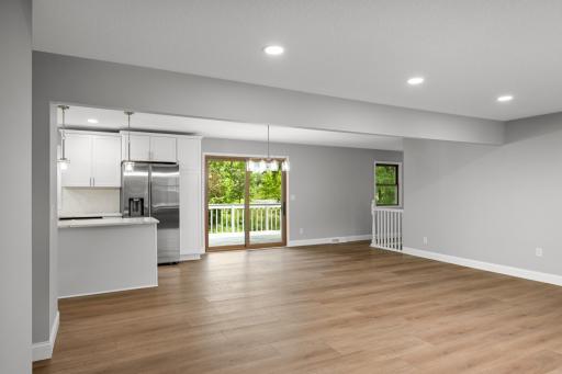 11004 Oak Knoll Terrace, Minnetonka, MN 55305