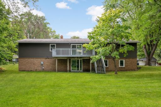 11004 Oak Knoll Terrace, Minnetonka, MN 55305