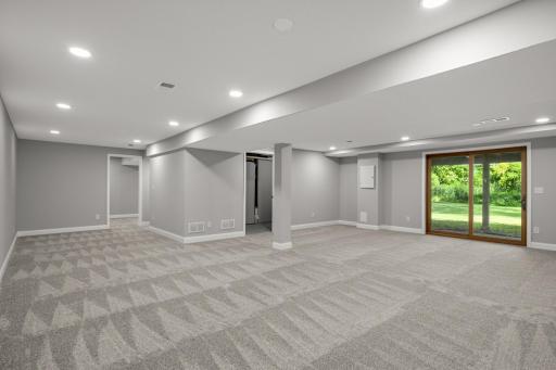 11004 Oak Knoll Terrace, Minnetonka, MN 55305