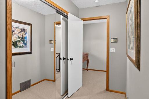 5424 Sanibel Drive, Minnetonka, MN 55343