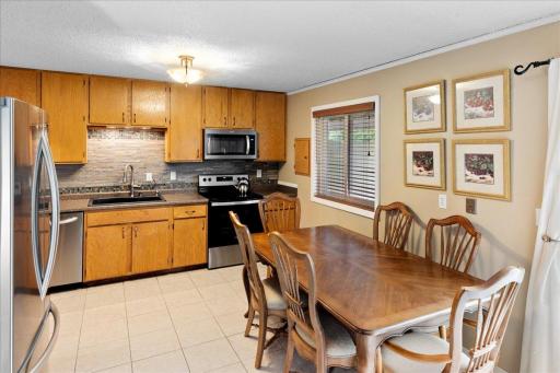 5424 Sanibel Drive, Minnetonka, MN 55343