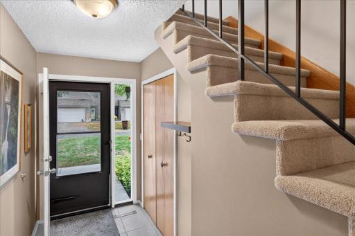 5424 Sanibel Drive, Minnetonka, MN 55343