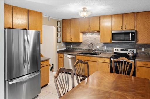 5424 Sanibel Drive, Minnetonka, MN 55343