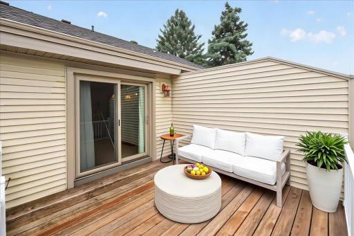 5424 Sanibel Drive, Minnetonka, MN 55343