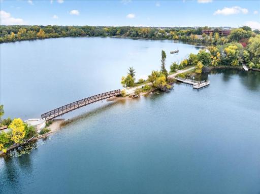 5424 Sanibel Drive, Minnetonka, MN 55343