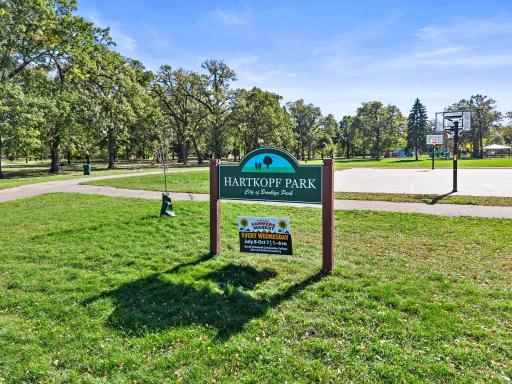 6609 74th Avenue N, Brooklyn Park, MN 55428