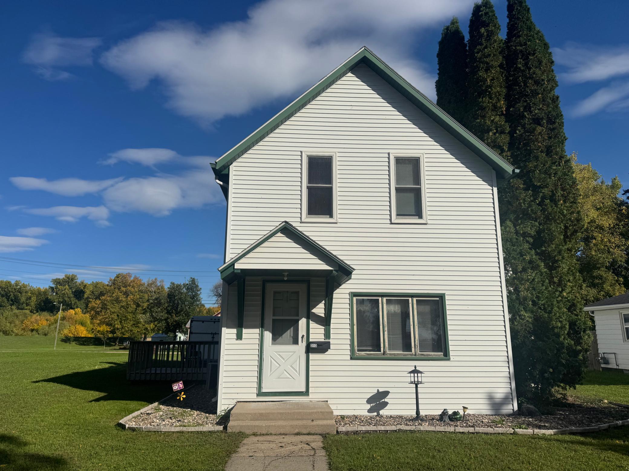 Property photo for 313 Lincoln Avenue, Crookston, MN 56716