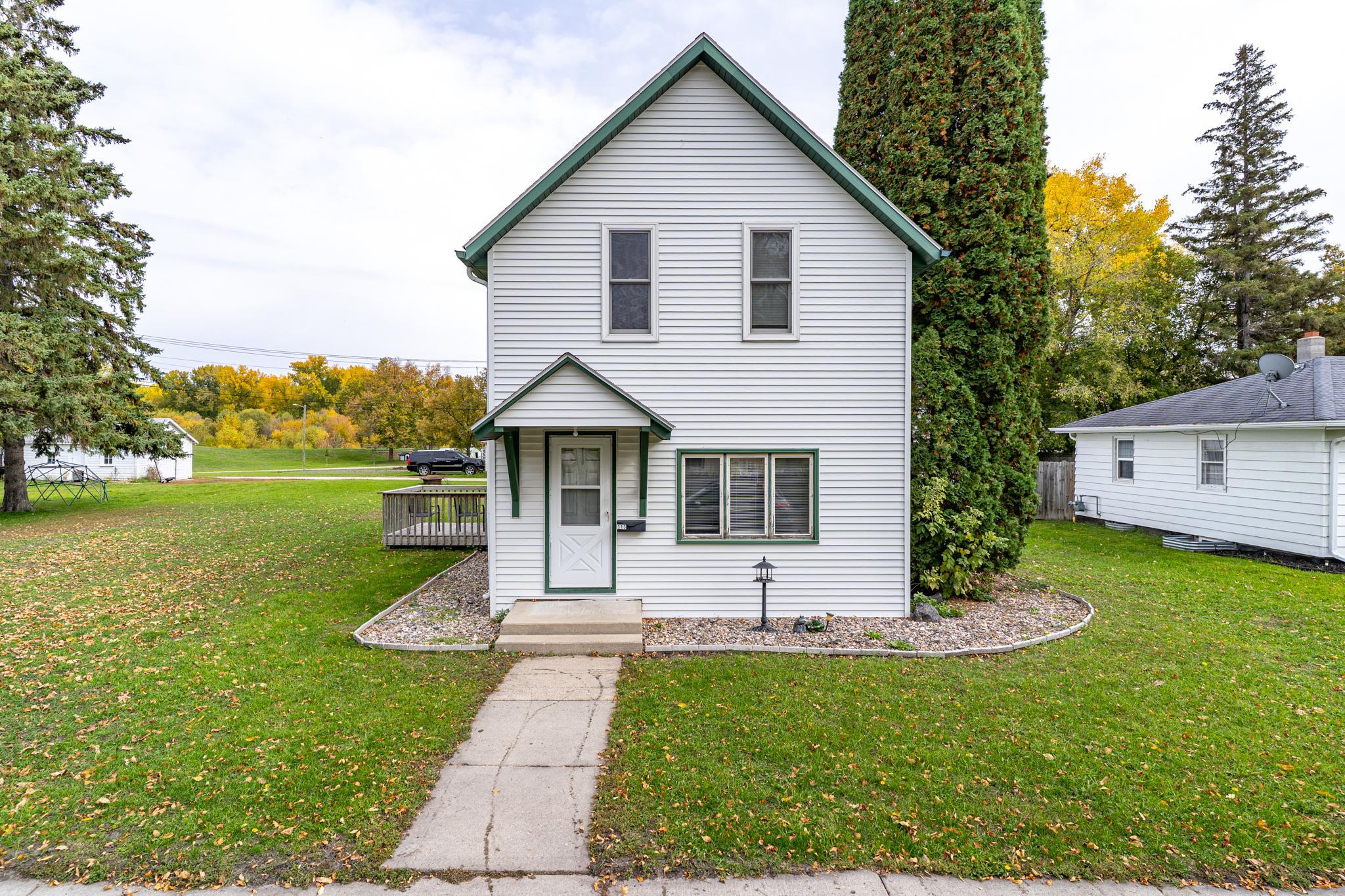 Property photo for 313 Lincoln Avenue, Crookston, MN 56716