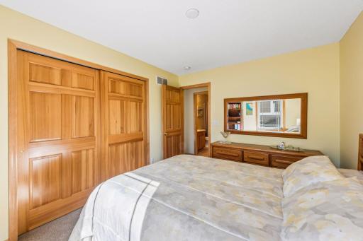 9780 Cupola Lane, Eden Prairie, MN 55347