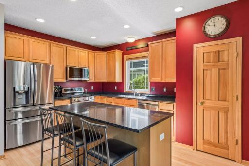 9780 Cupola Lane, Eden Prairie, MN 55347