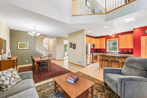 9780 Cupola Lane, Eden Prairie, MN 55347