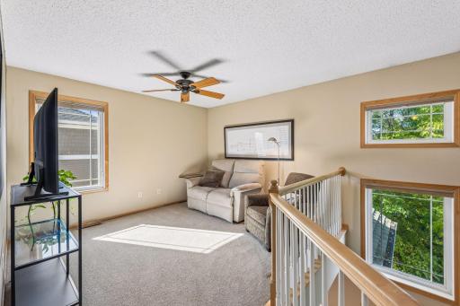 9780 Cupola Lane, Eden Prairie, MN 55347