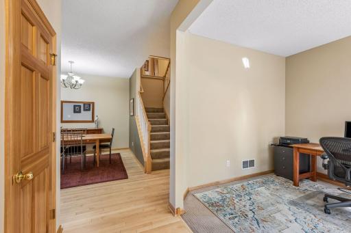 9780 Cupola Lane, Eden Prairie, MN 55347