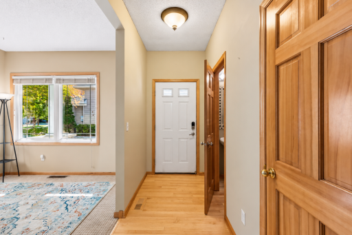 9780 Cupola Lane, Eden Prairie, MN 55347