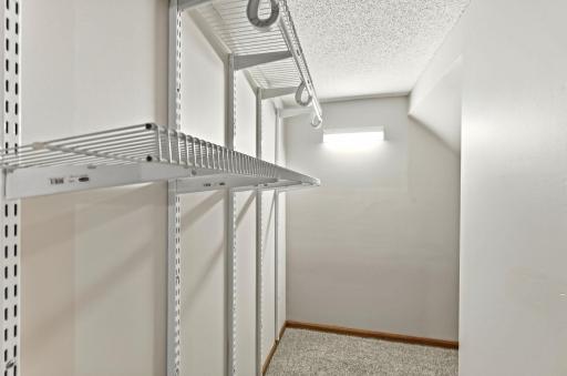 27-web-or-mls-513-Maple-Knoll-Way-NW-35.jpg