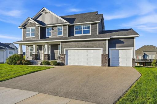 8212 198th Street W, Lakeville, MN 55044