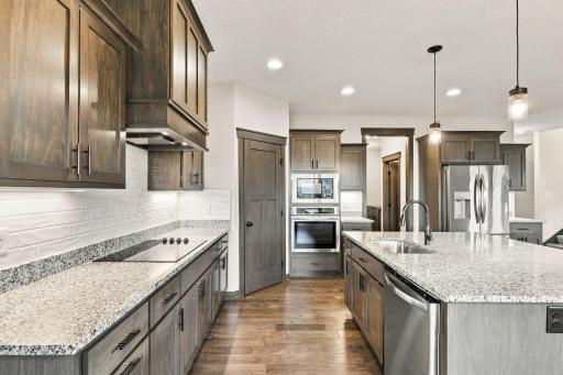 8212 198th Street W, Lakeville, MN 55044