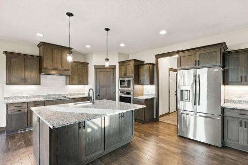 8212 198th Street W, Lakeville, MN 55044