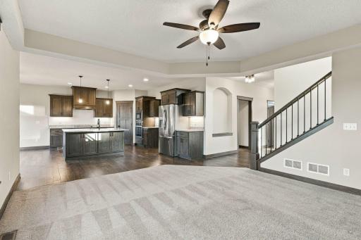 8212 198th Street W, Lakeville, MN 55044