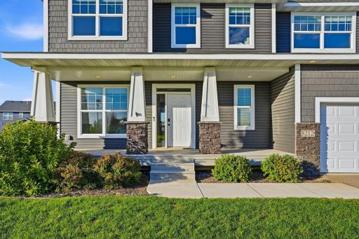 8212 198th Street W, Lakeville, MN 55044