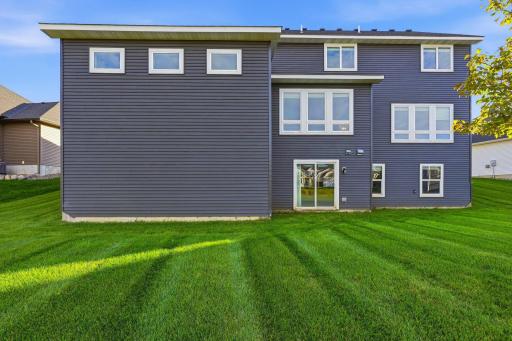 8212 198th Street W, Lakeville, MN 55044