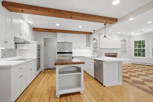 The movable center island offers additional workspace and storage