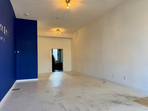 1050 Selby Avenue, Saint Paul, MN 55104