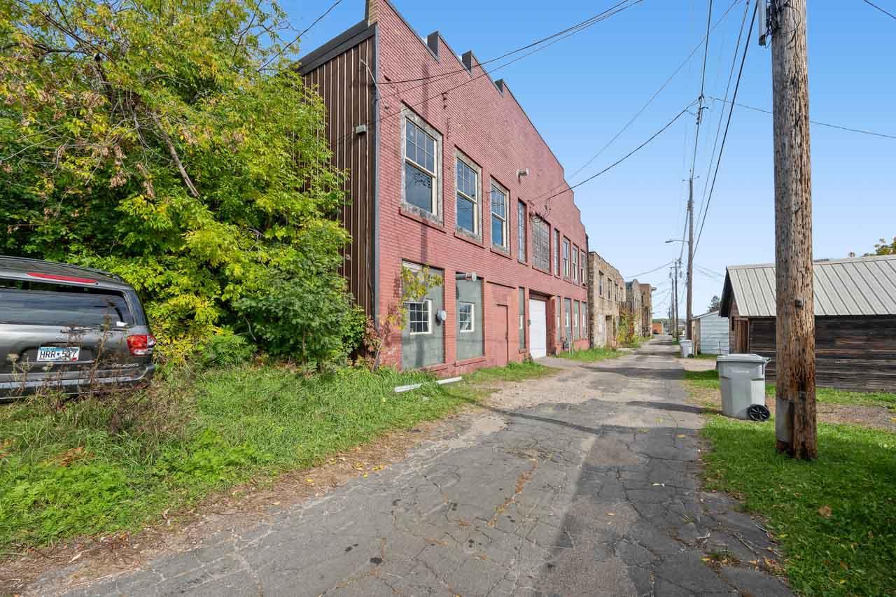 321 W Lake St (38).jpg