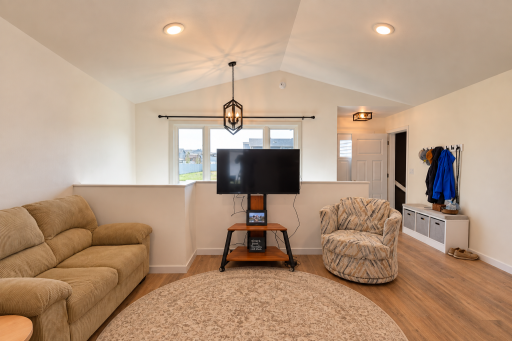 2587 72nd Avenue S, Fargo, ND 58104