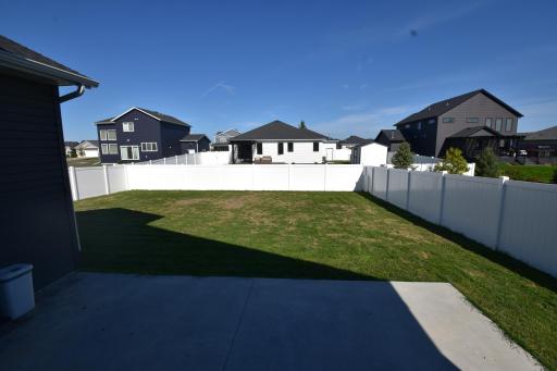 2587 72nd Avenue S, Fargo, ND 58104