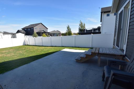 2587 72nd Avenue S, Fargo, ND 58104