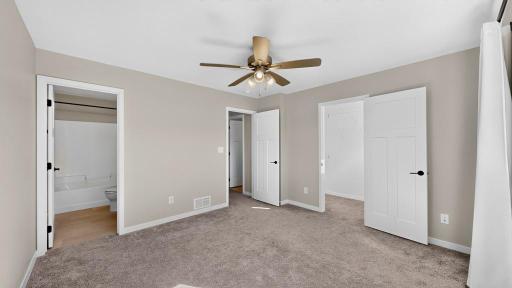 5237 Harvest Square Place NW, Rochester, MN 55901