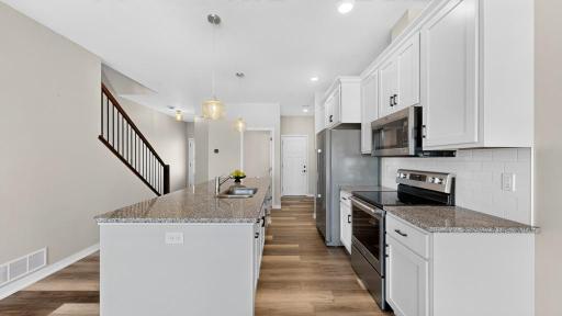 5237 Harvest Square Place NW, Rochester, MN 55901
