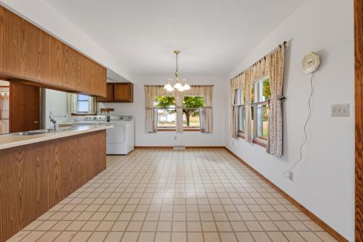 11619 Plitzuweit Road, Caledonia, MN 55921