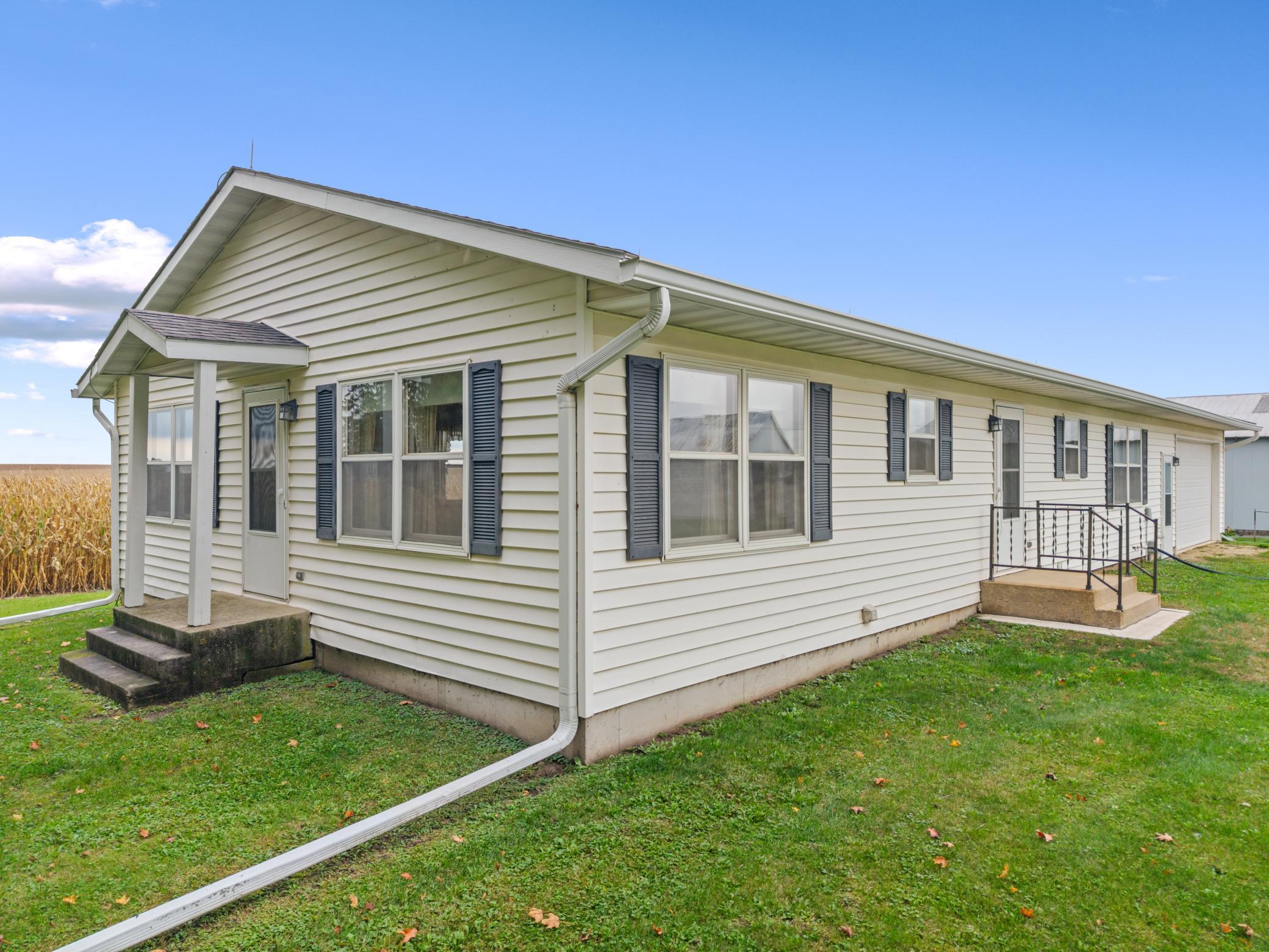 11619 Plitzuweit Rd Caledonia MN (27).jpg